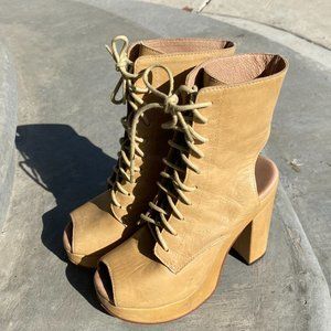 Gee WaWa leather lace-up open toe heels size 7